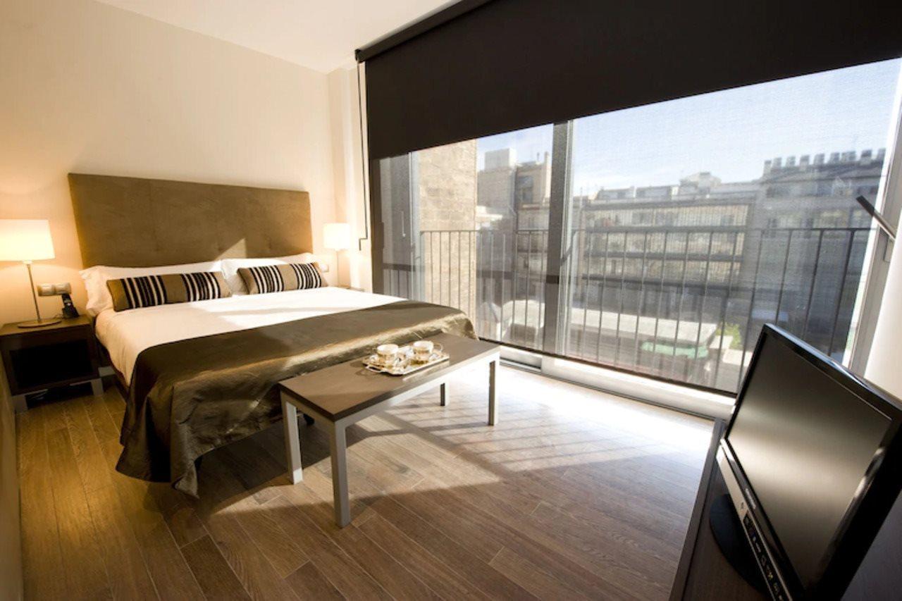 卡斯普74公寓式酒店 巴塞罗那 外观 照片